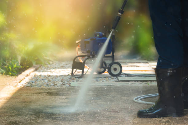 Best Patio and Deck Pressure Washing  in Howey In The Hills, FL
